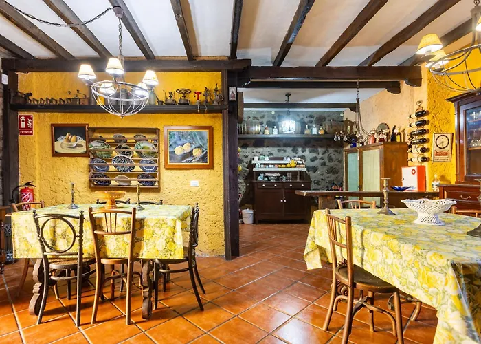 Holiday home Home2book Traditional With Terrace & Pool Tacoronte