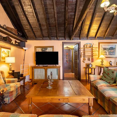 Home2book Traditional With Terrace & Pool Дом отдыха *