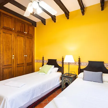 Home2book Traditional With Terrace & Pool *