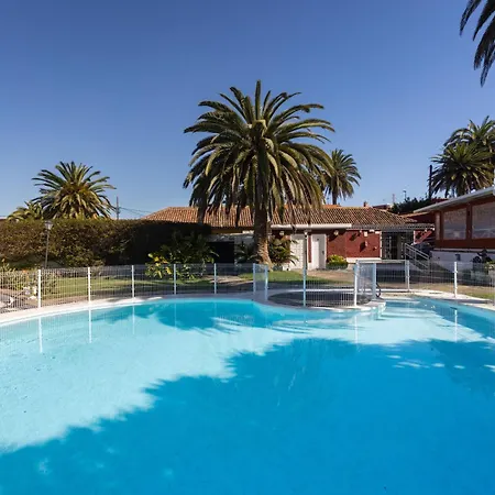 Home2book Traditional With Terrace & Pool Casa vacanze