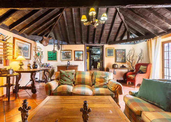 بيت للعطل Home2book Traditional With Terrace & Pool *